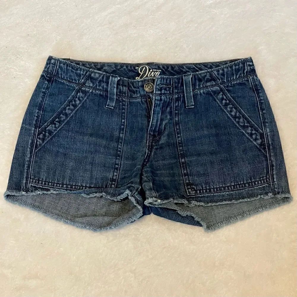 Old Navy The Diva Jean Shorts Dark Wash Raw Hem Size 0